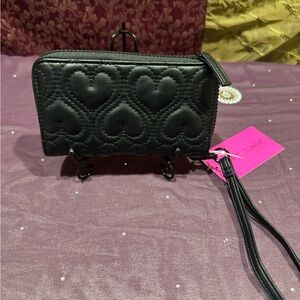 NWT Betsey Johnson Black Quilted Heart Wristlet